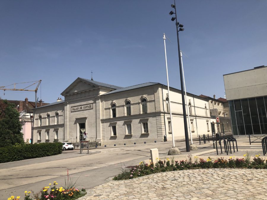 tribunal Lons-le-Saunier