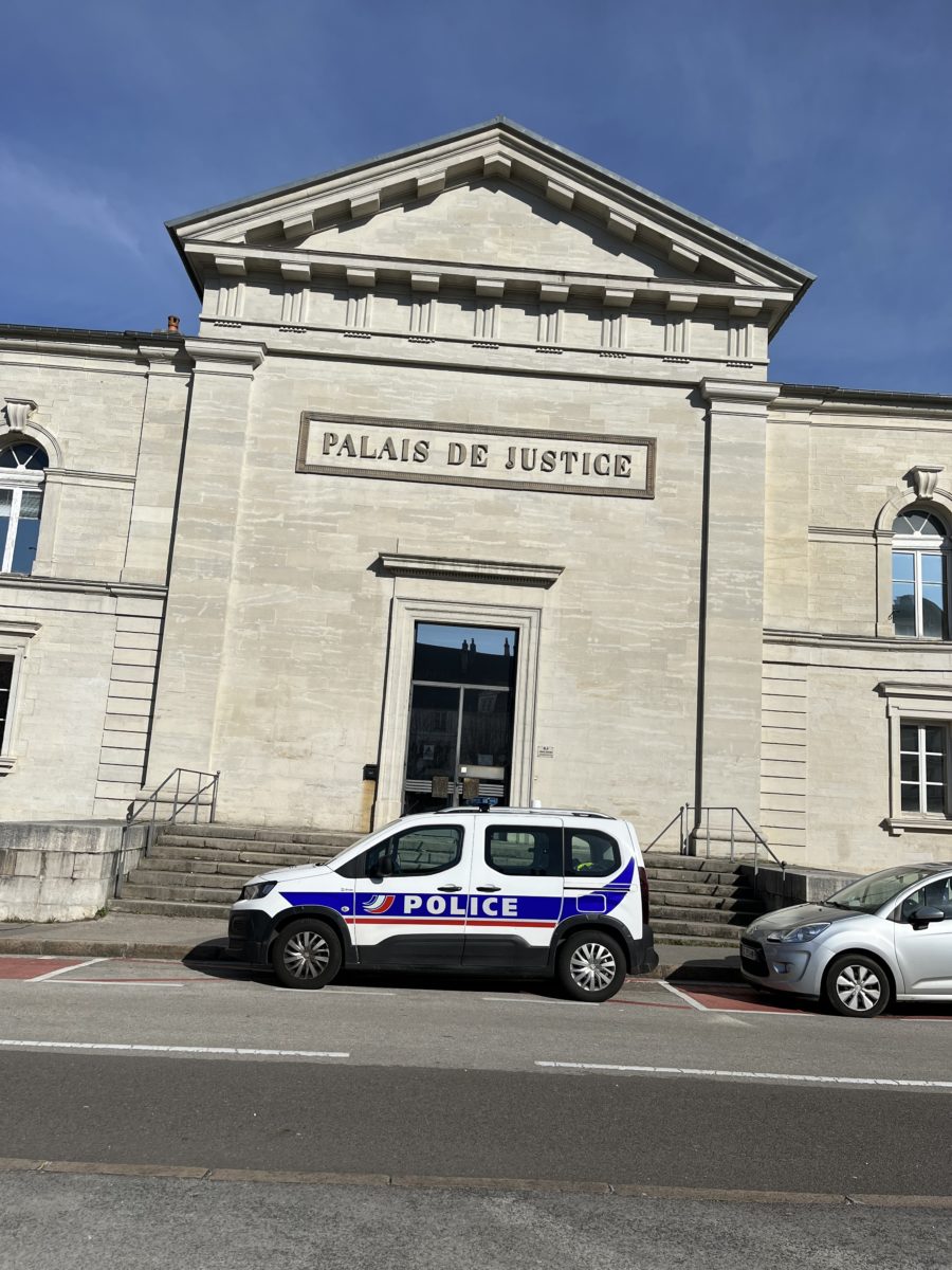 tribunal Lons-le-Saunier